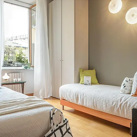 Guesthost - Corso Chic Μιλάνο