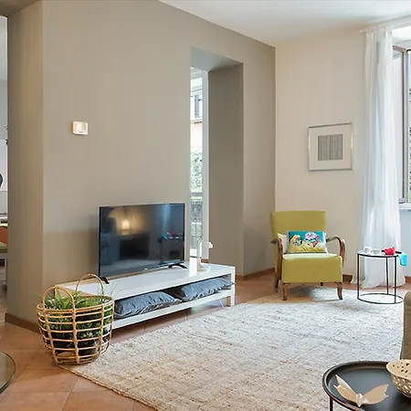 Guesthost - Corso Chic Διαμέρισμα