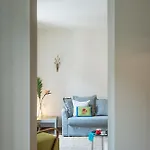 Guesthost - Corso Chic *