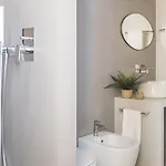 Apartment Guesthost - Corso Chic Milan