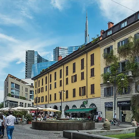 Guesthost - Corso Chic Daire Milano